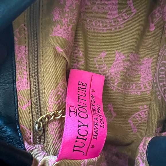 Y2K authentic Juicy Couture black leather purse with gold accent chain - Picture 4 of 6